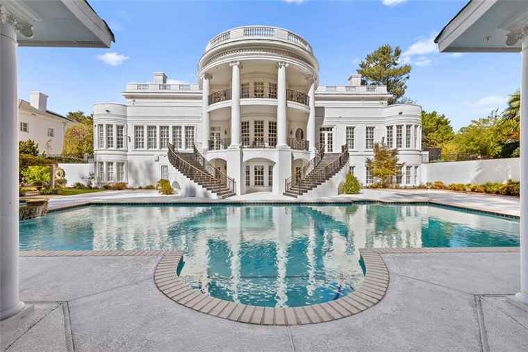 2026's Most Exclusive Atlanta & Japan Mega Mansions: An Inside Look at the Year's Top Architectural Marvels