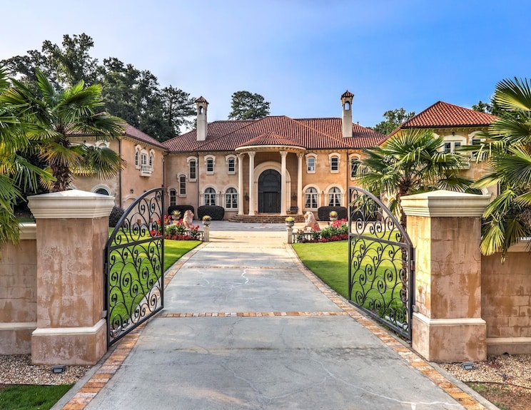Inside Atlanta's Mega Mansions