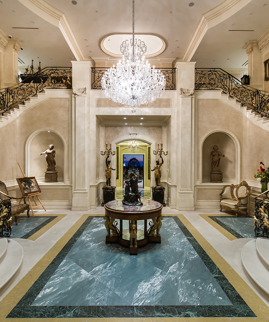 Inside the World's Most Luxurious Mansions of