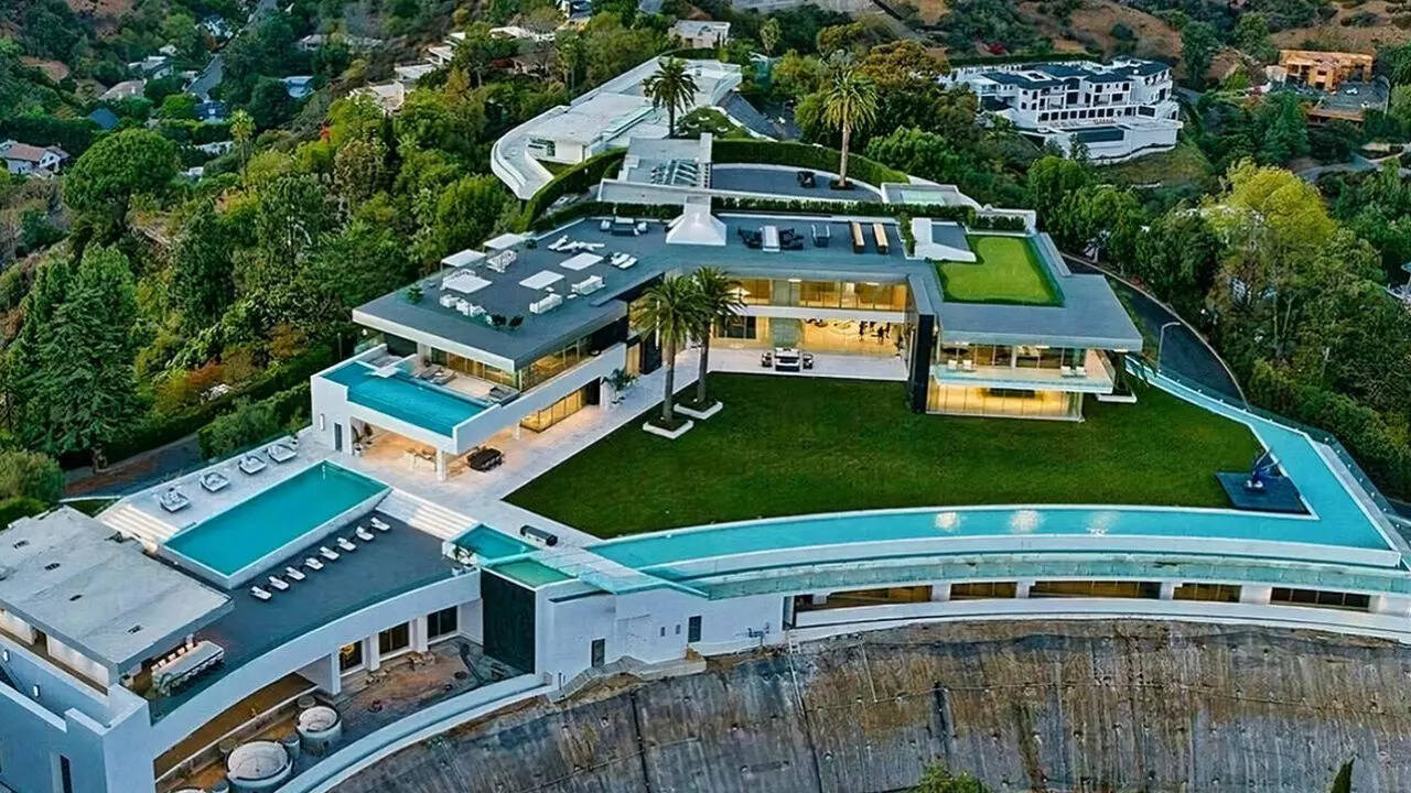 Inside the World's Most Luxurious Houses of