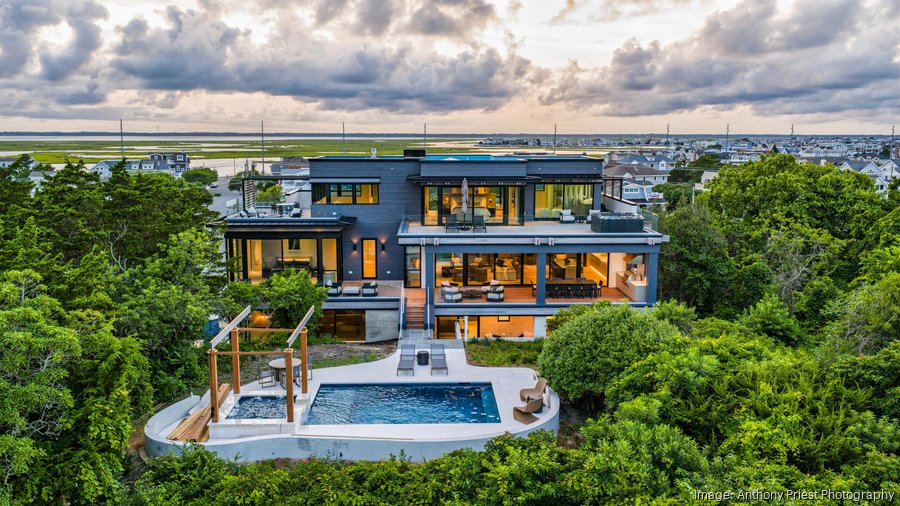 Luxurious Mansions