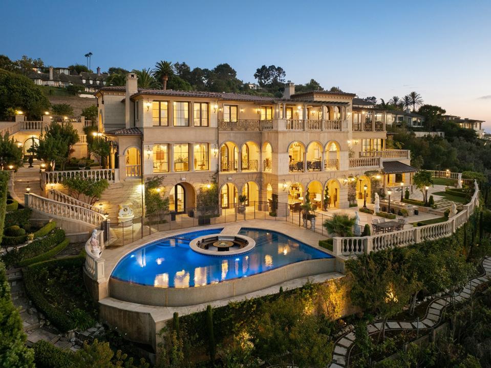 Luxurious Mansions