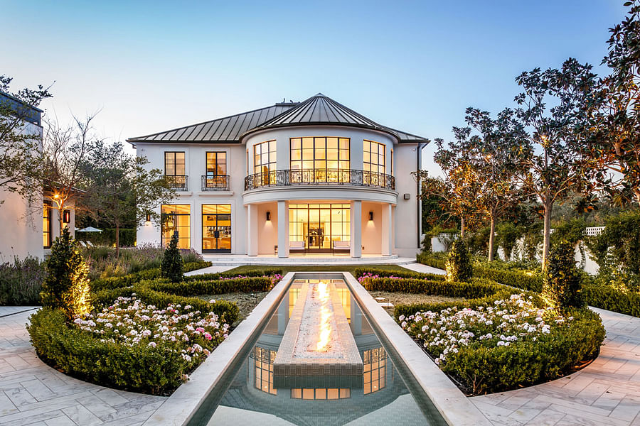 luxury mansion gardens