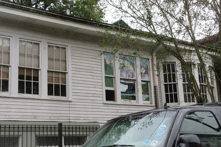 New Orleans mansion stained glass window