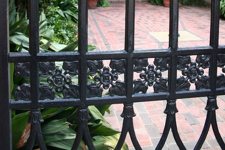 New Orleans mansion wrought ironwork