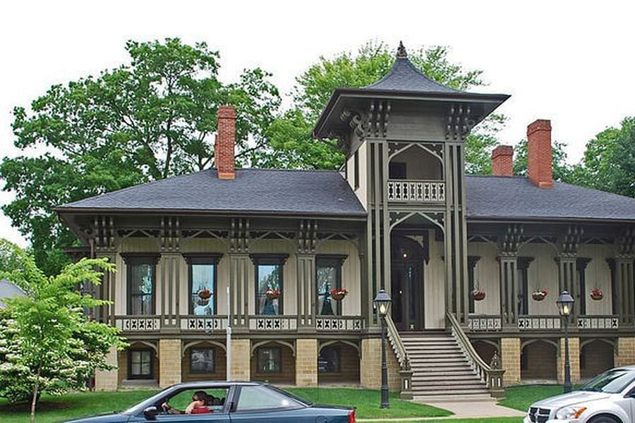 automated lighting in historic mansion