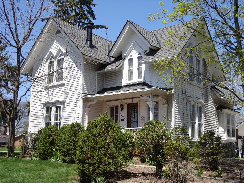 solar panels on historic mansion