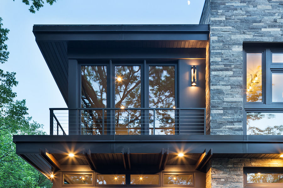 minimalistic modern mansion exterior