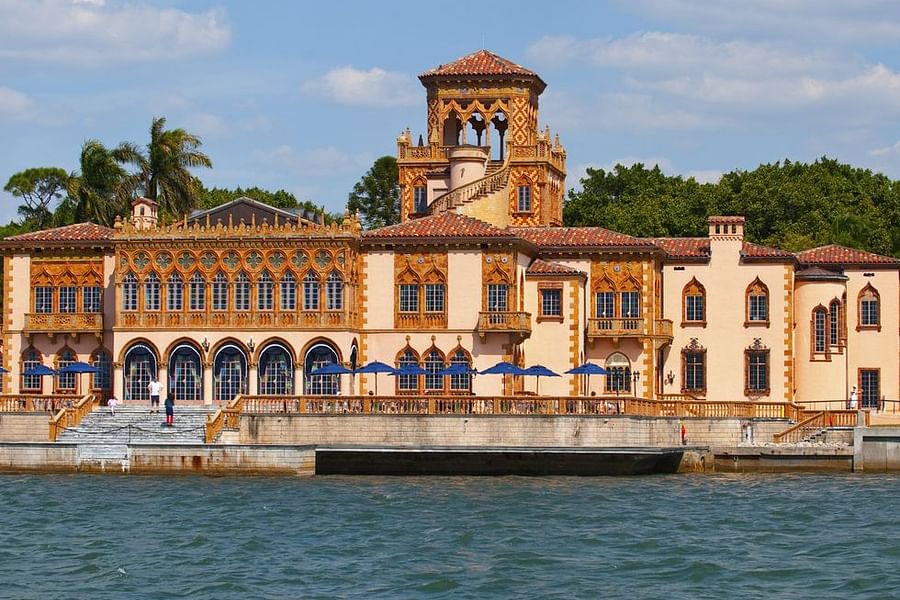 Lavish garden Atlanta historic mansion