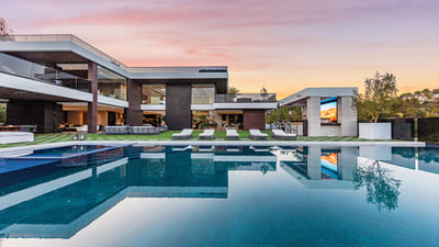 Dive into Luxury: A Spotlight on Celebrity Mansions in Beverly Hills