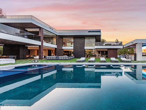 Dive into Luxury: A Spotlight on Celebrity Mansions in Beverly Hills
