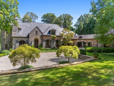 Luxury Living in the Heart of Georgia: A Tour of Atlanta’s Mansions