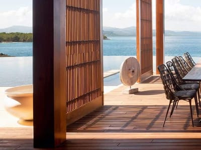 The Beach Life: Remarkable Mansions on the World's Most Beautiful Beaches